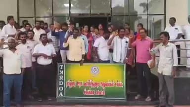 சிவகங்கை: மதுரை உசிலம்பட்டி சார் ஆட்சியரை கண்டித்து மாவட்ட முழுவதும் ஆர்ப்பாட்டம்