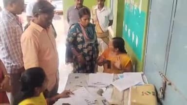 பெரம்பலூர்: பெரம்பலூர் பகுதியில் வாக்காளர் பட்டியல் சிறப்பு தீவிர திருத்தம் குறித்து கலெக்டர் ஆய்வு