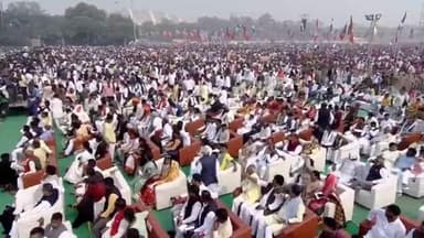 LIVE… पटना के गांधी मैदान से बिहार की नवनिर्वाचित सरकार का शपथ-ग्रहण समारोह।
#khabaralert #kjliveupdates #fbreels2025ツ #...