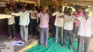 ધરમપુર: ધરમપુરના આવધામાં ખેડૂતોને સ્વદેશી વસ્તુ અપનાવવા શપથ લેવડાવવામાં આવી