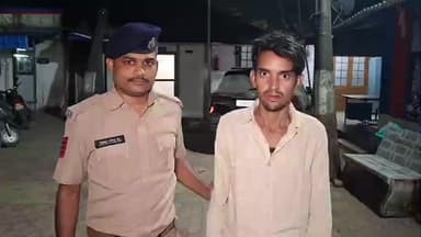 વલસાડ: નંદાવલા હાઇવે ઉપરથી કન્ટેનરમાંથી ઝડપાયેલો વિદેશી દસરૂના જથ્થાના કેસમાં કન્ટેનર ચાલક સોમવાર સુધી રિમાન્ડ ઉપર