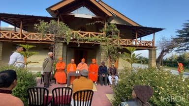 लोहाघाट निवासी भगवत प्रसाद पाण्डेय द्वारा रचित मेरी साठ बाल कविताएँ पुस्तक का अद्वैत आश्रम मायावती में हुआ विमोचन।