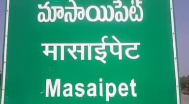 ఫోన్ కొనివ్వడం లేదని ఇంట్లో ఉరి వేసుకొని ఓ యువతి ఆత్మహత్య