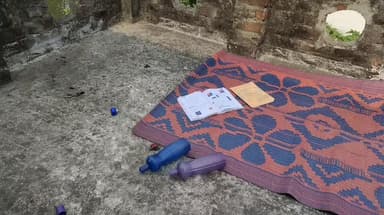 চন্দ্রকোনা ২: বড়বাজার এলাকায় ৩৩ হাজার ভোল্টের ইলেকট্রিকের তারে বিদ্যুৎপৃষ্ট হয়ে ঝলসে গেলো সপ্তম শ্রেণীর পড়ুয়া।