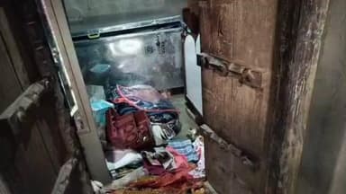 हैदरनगर: कुकही के मुगलजान टोला में शिक्षक दंपति पर हमला, घर में चार घंटे तक डकैती; ग्रामीणों में आक्रोश