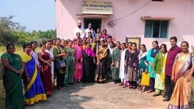 భిక్కనూర్: సిద్ధిరామేశ్వర నగర్ లో NIRD బృందం, గ్రామ మహిళా సంఘాల అభివృద్ధి పరిశీలన, మహిళా సంఘాలు అభివృద్ధిలో ముందుండాలి