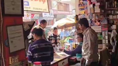 विजयनगर: बिजयनगर शहर में यातायात प्रबंधन के लिए अतिक्रमण हटाने का अभियान चला, पुलिस और पालिका प्रशासन की रही संयुक्त कार्रवाई