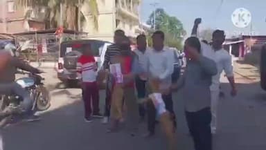 তিতাবৰ: SR ৰ বিৰোধিতা কৰি তিতাবৰ ষ্টেচন তিনি আলিত কৃষক মুক্তি সংগ্ৰাম সমিতিৰ প্ৰতিবাদ