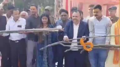 सुगौली: सुगौली एचीसीएल चीनी मील का पेराई सत्र 2025-26 हुआ शुरू, शुक्रवार को हुई विधिवत पूजा, पहुंचे कई अधिकारी और गणमान्य किसान