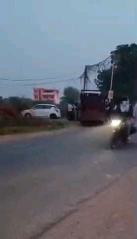 बहरोड़: बहरोड़ में भारतीय स्कूल के पास पिकअप और बाइक में जोरदार भिड़ंत, बाइक चालक गंभीर रूप से घायल