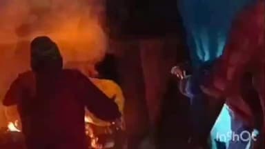 मंझिआंव: मझिआंव बाजार में मोटरसाइकिल रिपेयरिंग की गुमटी में आग, ₹50 हजार का नुकसान