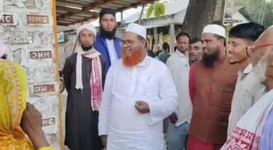 বাঘবৰ: চতলা অঞ্চলত ৰাইজৰ লগত মতবিনিময় কৰে জনীয়া সমষ্টিৰ বিধায়ক ড০ হাফিজ ৰফিকুল ইছলামে