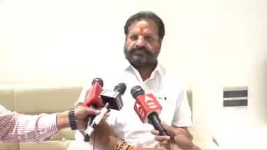 हदगाव: महाविकास आघाडीच्या मित्र पक्षाने हुंडा वाचवून सोयरीक मोडण्याचं काम केलं.खासदार आष्टीकर यांचा हदगाव येथे काँग्रेसवर आरोप