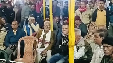 টিহু ভাগ: গোৱৰাদল পদ্মপাৰাৰ শ্রীশ্রী মা কালী দেৱালয়ত কালী পূজা, পূজাস্থলীত উপস্থিত জিলা কংগ্ৰেছৰ সভাপতি ৰাতুল পাটোৱাৰী