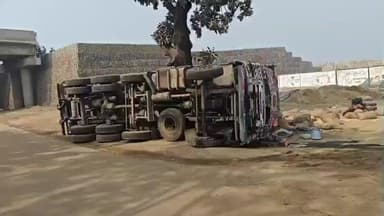 शाहगढ़: घाटी की अंधी मोड़ पर तेज रफ्तार ट्रक पलटा
