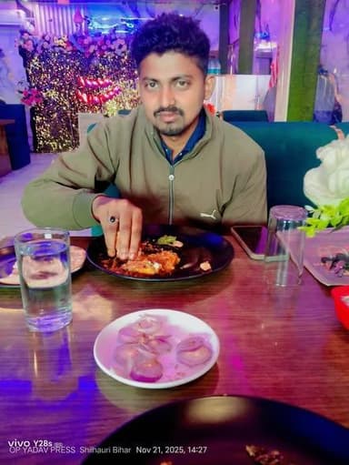 हम इतने सस्ते कहाँ थे जनाब
वो तो बस तुम्हारे लिए रियायत की थी
#photographychallengeraphychallenge #highlightseveryonefol...