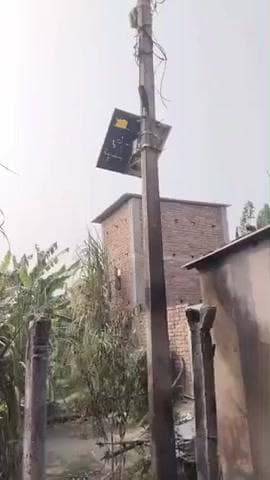 जंदाहा: जन्दाहा के रामपुर चकलाला गांव में शॉर्ट सर्किट से घर में भीषण आग, साइकिल समेत कई सामान खाक