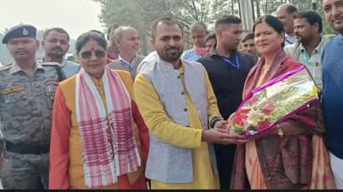 कुढ़नी: फकुली में ग्रामीणों ने मंत्री रमा निषाद को अंग वस्त्र और पुष्प देकर सम्मानित किया