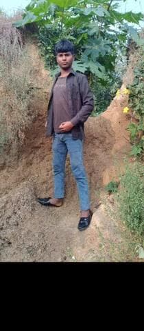 ye ladka lapata ho gaya hai