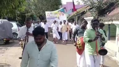 காஞ்சிபுரம்: ஒளி முகமது பேட்டையில் திமுக மூத்த முன்னோடிகளை உத்திரமேரூர் எம்எல்ஏ காஞ்சிபுரம் எம்எல்ஏ சந்தித்து மரியாதை செய்தனர்