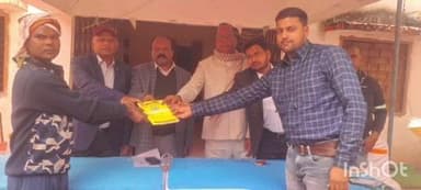 उंटारी रोड: लहरबंजारी पंचायत में सेवा अधिकार सप्ताह कार्यक्रम का आयोजन, ग्रामीणों को मौके पर ही मिला लाभ