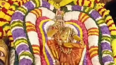 திருவண்ணாமலை: துர்க்கை அம்மன் ஆலயத்தில் திருக்கார்த்திகை தீபத் திருவிழாவை முன்னிட்டு உற்சவ நிகழ்வு ஏராளமான பக்தர்கள் பங்கேற்பு