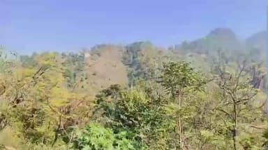 श्रीनगर: कोटी गांव पहुँचे कैबिनेट मंत्री डॉ. धन सिंह रावत, प्रभावित परिवार को मिली आर्थिक सहायता