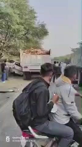 विजयनगर: बिजयनगर में NH-48 पर 26 मील पुलिया के पास दो कारों में हुई जबरदस्त भिड़ंत, घायल को अस्पताल पहुंचाया गया