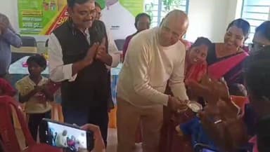 कलियासोल: कलियासोल में "सरकार आपके द्वार" कार्यक्रम आयोजित, ग्रामीणों को मिली सरकारी योजनाओं की जानकारी और समस्याओं का हुआ समाधान।