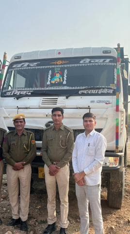 मौजमाबाद: पुलिस थाना मोखमपुरा को मिली सफलता, चोरी किया गया डंपर किया बरामद, राशि टोकरी ड्यूटी आईपीएस ने दी जानकारी