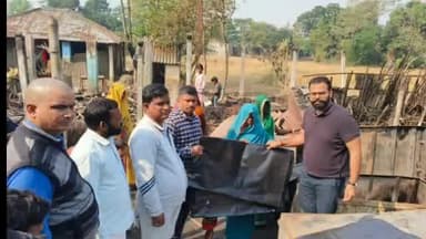 मरौना: मरौना अंचल के सिसौनी पंचायत में लगी भीषण आग, पाँच परिवारों के घर जलकर राख