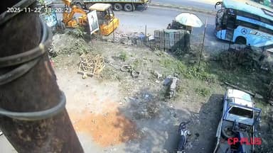 બારડોલી: ધૂલીયા ચોકડી પરિશ્રમ પાર્ક સામે બેફામ હંકારી જતા લક્ઝરી ચાલકે અનેક લારી ચાલકો ને ઉડાવ્યાં ઘટના CCTV મા કેદ