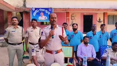 కోదాడ: ద్వారకుంట నెమలిపూరి గురుకుల బాలుర పాఠశాలలో సైబర్ నేరాలపై విద్యార్థులకు అవగాహన