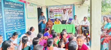 చివ్వెంల: బాల్య వివాహలు చేసిన వారిపై కఠిన చర్యలు తప్పవు: మున్యానాయక్ తండాలో జిల్లా సంక్షేమ అధికారి కే. నర్సింహారావు