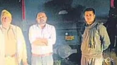 नारदीगंज: धाधर नदी के पास से बालू लगे 6 ट्रैक्टर किए गए ज़ब्त, एक फरार, 5 को लाया गया थाना, मुकदमा दर्ज