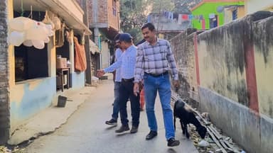 কেতুগ্রাম ২: সংস্কার করা হবে উদ্ধারণপুর নবরত্ন ক্লাব থেকে উদ্ধারণপুর শ্মশান ঘাট যাওয়ার রাস্তা, পরিদর্শন করলেন ইঞ্জিনিয়াররা