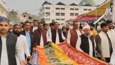 #मुबारकपुर में #हाफिज ए #मिल्लत के #उर्स मेले के दौरान भारी संख्या में #जम्मू #कश्मीर से आए #जयरीन ने मांगी अमन शांति की...