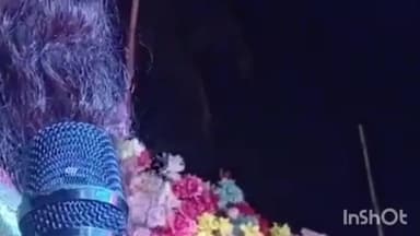 केिशनपुर: किशनपुर में नाइट शो में डिमेट गीत पर सिंगर सुगंधा सरगम ने दी प्रस्तुति