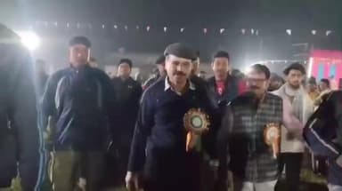 নওদা: নওদার সন্ন্যাসী ডাঙ্গায় রাতের আকাশ আলোকিত করে ২৪ দলীয় ক্রিকেট টুর্নামেন্টের জাঁকজমক উদ্বোধন করেন অধীর চৌধুরী