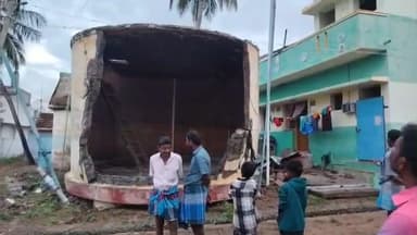 வேடசந்தூர்: கிழக்கு மாரம்பாடியில் மேல்நிலை நீர் தேக்க தொட்டி விழுந்து விபத்து