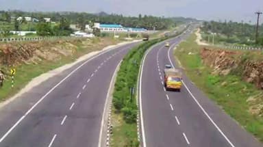 बसना: ट्रक ने ब्रेड विक्रेता को कुचला, मौके पर हुई मौत — 17 दिन में चौथी जानलेवा दुर्घटना