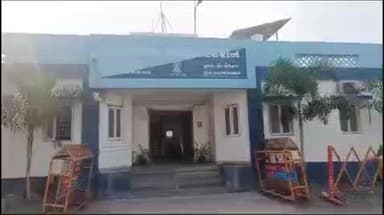 સુત્રાપાડા: સૂત્રાપાડા પોલીસ સ્ટેશનના અપહરણ, બળાત્કારના છેલ્લા 15 વર્ષ થી નાસતા ફરતા ઇનામી આરોપીને બિહારથી ઝડપી લેતી LCB પોલીસ