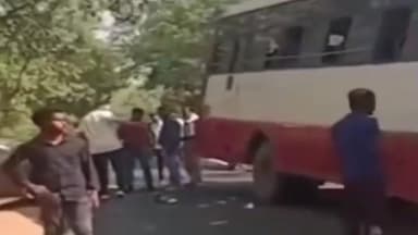 सिंदेवाही: चिमूर-तलोधी मार्गावर झायलो कारने एका प्रवासी बसला दिली धडक