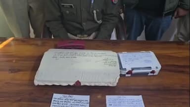 अमरोहा: अमरोहा में क्रेडिट कार्ड की लिमिट बढ़ाने के नाम पर ठगी करने वाला आरोपी गिरफ्तार, साइबर थाना पुलिस की बड़ी कार्रवाई