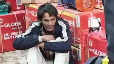 रोहतक: सुखपुरा चौक पर चोरी करते युवक को रंगे हाथों पकड़ा, धुलाई के बाद पुलिस के हवाले किया