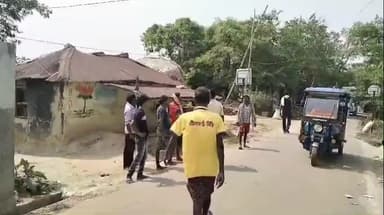 আরামবাগ: মোটরসাইকেল না পেয়ে ভাইয়ের প্রতি অভিমান,আরামবাগে আত্মঘাতী দাদা