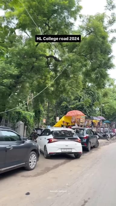 Transformation of HL College Road 😳
#hlcollage #food #currentsituation #college #students #amdavad #ahmedabad #awesomea...