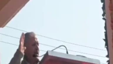 रेवाड़ी: रेवाड़ी: राव तुलाराम स्टेडियम में मंत्री राव इंद्रजीत सिंह ने मंच से ही SDM को फटकार लगाई