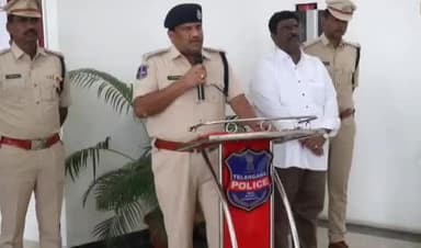 అల్లాదుర్గం: అల్లాదుర్గ్ శ్రీ సత్యసాయికి నివాళి జిల్లా ఎస్పీ డివి శ్రీనివాసరావు