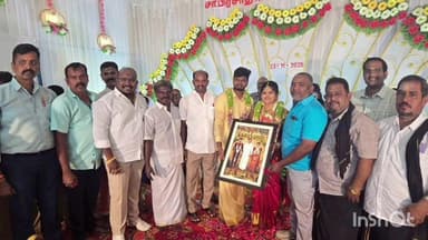 தேனி: தேனி மனிதநேய காப்பக பெண்ணுக்கு தேனி தனி யார் திருமண மண்டபத் தில் நடந்த திருமணத்தில் ஏராளமானோர் மண மக்களை வாழ்த்தினர்